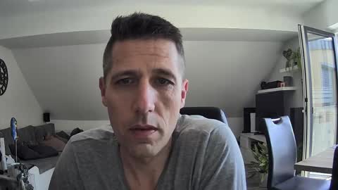 Snapshot of schnuckigeil chatting on 28, 4, 2026 Dildomen online show from 28, 4, 2026