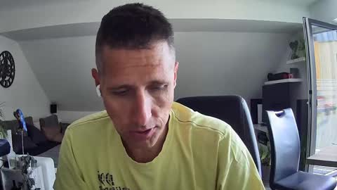 Snapshot of schnuckigeil chatting on 2, 6, 2026 Dildomen online show from 2, 6, 2026