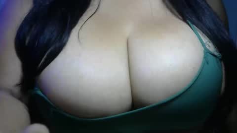 Snapshot of schoco_milf chatting on 18, 2, 2026 mai latina online show from 18, 2, 2026