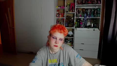 Snapshot of school_love chatting on 18, 6, 2026 Rina online show from 18, 6, 2026