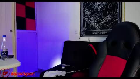 Alejandro help me to reach 200 thumps up online show from 5, 11, 2025