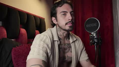 Alejandro help me to reach 200 thumps up online show from 1, 6, 2026