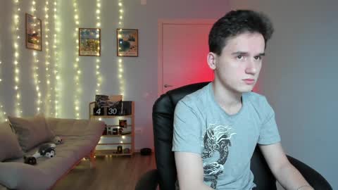 Thomas brunette and Alex blond online show from 16, 12, 2024