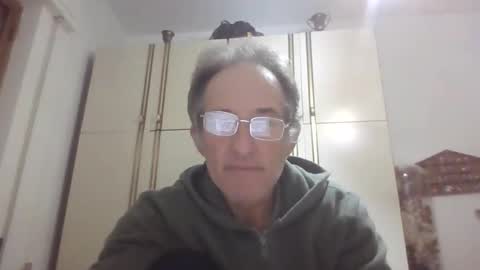 Snapshot of scotchwhieskie chatting on 9, 10, 2025 scotchwhieskie online show from 9, 10, 2025