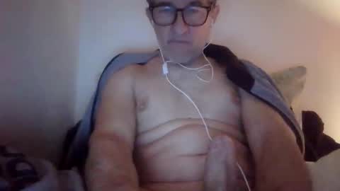 Snapshot of scotchwhieskie chatting on 25, 4, 2026 scotchwhieskie online show from 25, 4, 2026