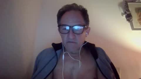Snapshot of scotchwhieskie chatting on 27, 4, 2026 scotchwhieskie online show from 27, 4, 2026