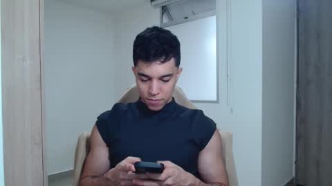 Snapshot of scott_brasher1 chatting on 15, 1, 2025 Twitter Scott brasher1 Instagram Camiloestuardo2 online show from 15, 1, 2025