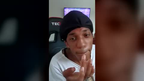 Snapshot of scottmiria225 chatting on 22, 6, 2026 scottmiria225 online show from 22, 6, 2026