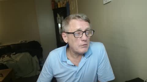 Snapshot of scottsman214 chatting on 20, 10, 2025 James online show from 20, 10, 2025