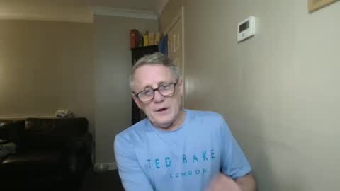 Snapshot of scottsman214 chatting on 1, 11, 2025 James online show from 1, 11, 2025