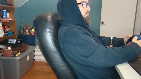 Snapshot of scottyglaze chatting on 31, 5, 2026 Dadbodtactics online show from 31, 5, 2026