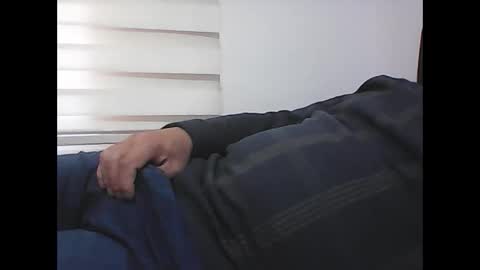 Snapshot of screw2 chatting on 26, 4, 2026 Evren online show from 26, 4, 2026