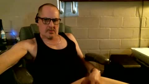 Snapshot of sdh69 chatting on 13, 1, 2026 eating pussy sucking dick online show from 13, 1, 2026