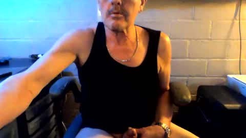 Snapshot of sdh69 chatting on 18, 2, 2026 eating pussy sucking dick online show from 18, 2, 2026