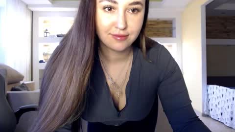 Elizabeth  online show from 16, 1, 2025