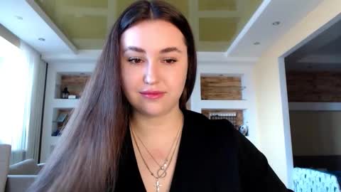 Elizabeth  online show from 10, 2, 2025