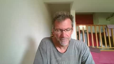 Snapshot of seb846894 chatting on 15, 5, 2026 seb846894 online show from 15, 5, 2026