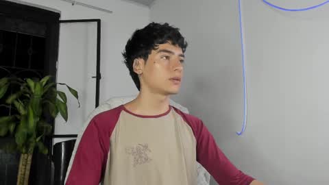 Snapshot of sebas_rosse chatting on 23, 9, 2025 sebastian online show from 23, 9, 2025