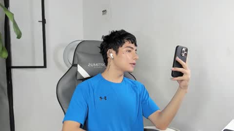 sebastian online show from 14, 1, 2026