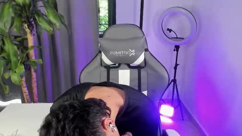 sebastian online show from 4, 2, 2026