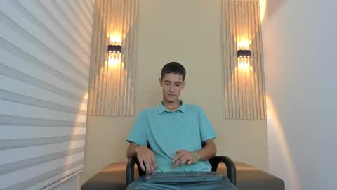 Snapshot of sebass_r chatting on 14, 11, 2025 sebass_r online show from 14, 11, 2025