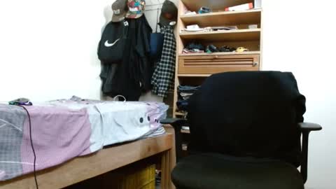 Sebas online show from 2, 2, 2025