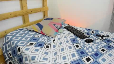 Snapshot of sebastian_0422 chatting on 5, 12, 2025 sebastian 0422 online show from 5, 12, 2025