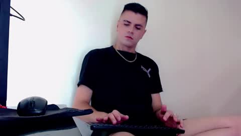 Snapshot of sebastian_loaiza chatting on 30, 11, 2025 Sebastian online show from 30, 11, 2025