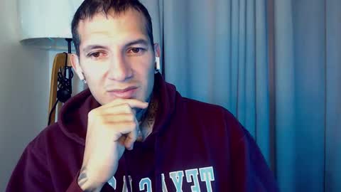 Snapshot of sebastian_muss chatting on 2, 11, 2025 Sebastian online show from 2, 11, 2025