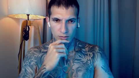 Snapshot of sebastian_muss chatting on 4, 11, 2025 Sebastian online show from 4, 11, 2025