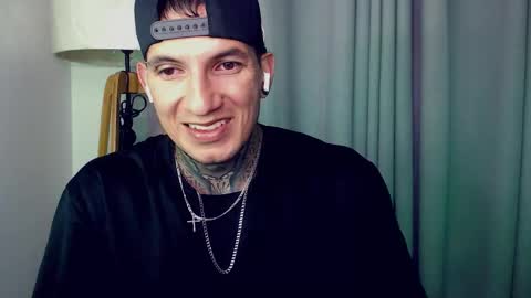 Snapshot of sebastian_muss chatting on 30, 11, 2025 Sebastian online show from 30, 11, 2025