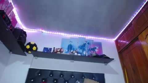 Snapshot of sebastian_posse chatting on 26, 4, 2026 Myystiic online show from 26, 4, 2026