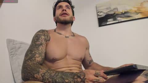 Snapshot of sebastianortizm chatting on 6, 7, 2026 Lucian Sinclair online show from 6, 7, 2026