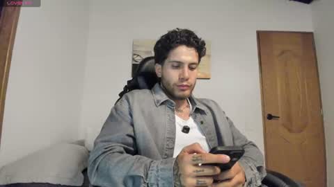 Snapshot of sebastianortizm chatting on 14, 7, 2026 Lucian Sinclair online show from 14, 7, 2026
