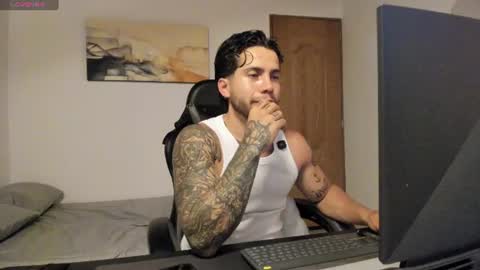 Snapshot of sebastianortizm chatting on 26, 7, 2026 Lucian Sinclair online show from 26, 7, 2026