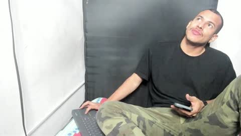 sebatian palacios online show from 15, 12, 2024