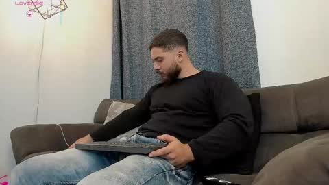 Instagram jeanpaulfit  online show from 26, 9, 2025