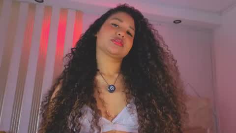 Snapshot of secretestrella chatting on 18, 7, 2026 secretestrell online show from 18, 7, 2026
