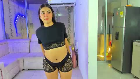 Snapshot of secrethause71605 chatting on 5, 2, 2026 NIKOL online show from 5, 2, 2026