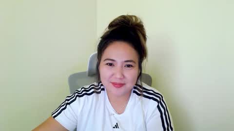 Snapshot of secretlover010101 chatting on 16, 1, 2025 MILAN online show from 16, 1, 2025