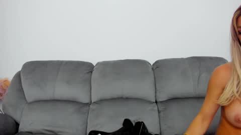 Snapshot of secretofvanilla chatting on 11, 5, 2026 Nadia online show from 11, 5, 2026