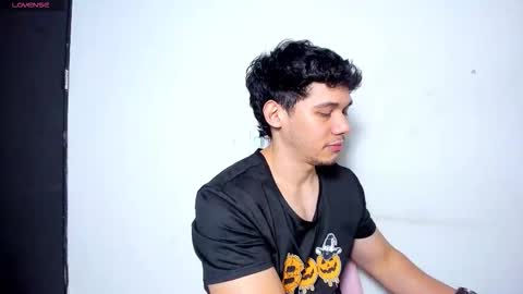 Snapshot of secretstudy_ chatting on 28, 10, 2025 Mod pepe online show from 28, 10, 2025