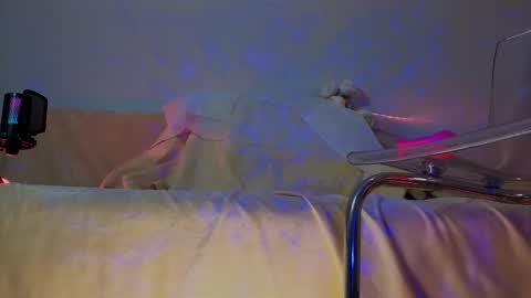 Snapshot of seductive_flower chatting on 17, 11, 2025 Mali online show from 17, 11, 2025