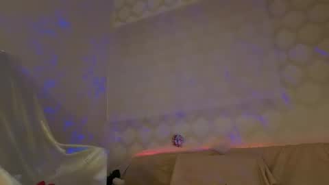 Snapshot of seductive_flower chatting on 25, 11, 2025 Mali online show from 25, 11, 2025