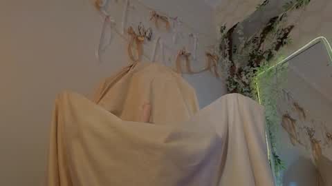 Snapshot of seductive_flower chatting on 8, 2, 2026 Mali online show from 8, 2, 2026