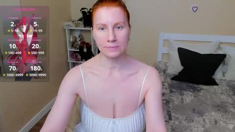 Snapshot of seductive_foxy_ chatting on 18, 10, 2025 seductive_foxy_ online show from 18, 10, 2025