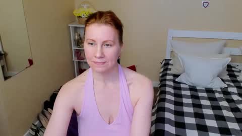 Snapshot of seductive_foxy_ chatting on 15, 11, 2025 seductive_foxy_ online show from 15, 11, 2025