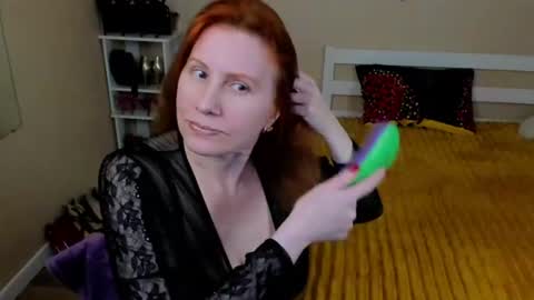 Snapshot of seductive_foxy_ chatting on 16, 6, 2026 seductive_foxy_ online show from 16, 6, 2026