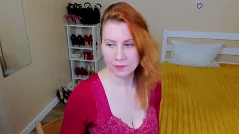 Snapshot of seductive_foxy_ chatting on 29, 7, 2026 seductive_foxy_ online show from 29, 7, 2026
