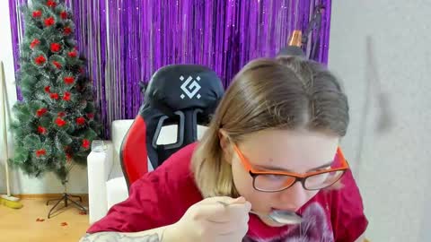 Snapshot of seductive_she_wolf chatting on 2, 2, 2025 seductive_she_wolf online show from 2, 2, 2025